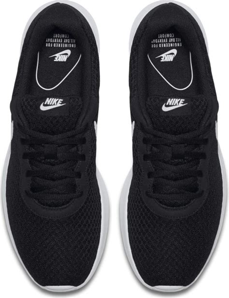 Nike Tanjun Schwarz/Weiß Herren – 812654